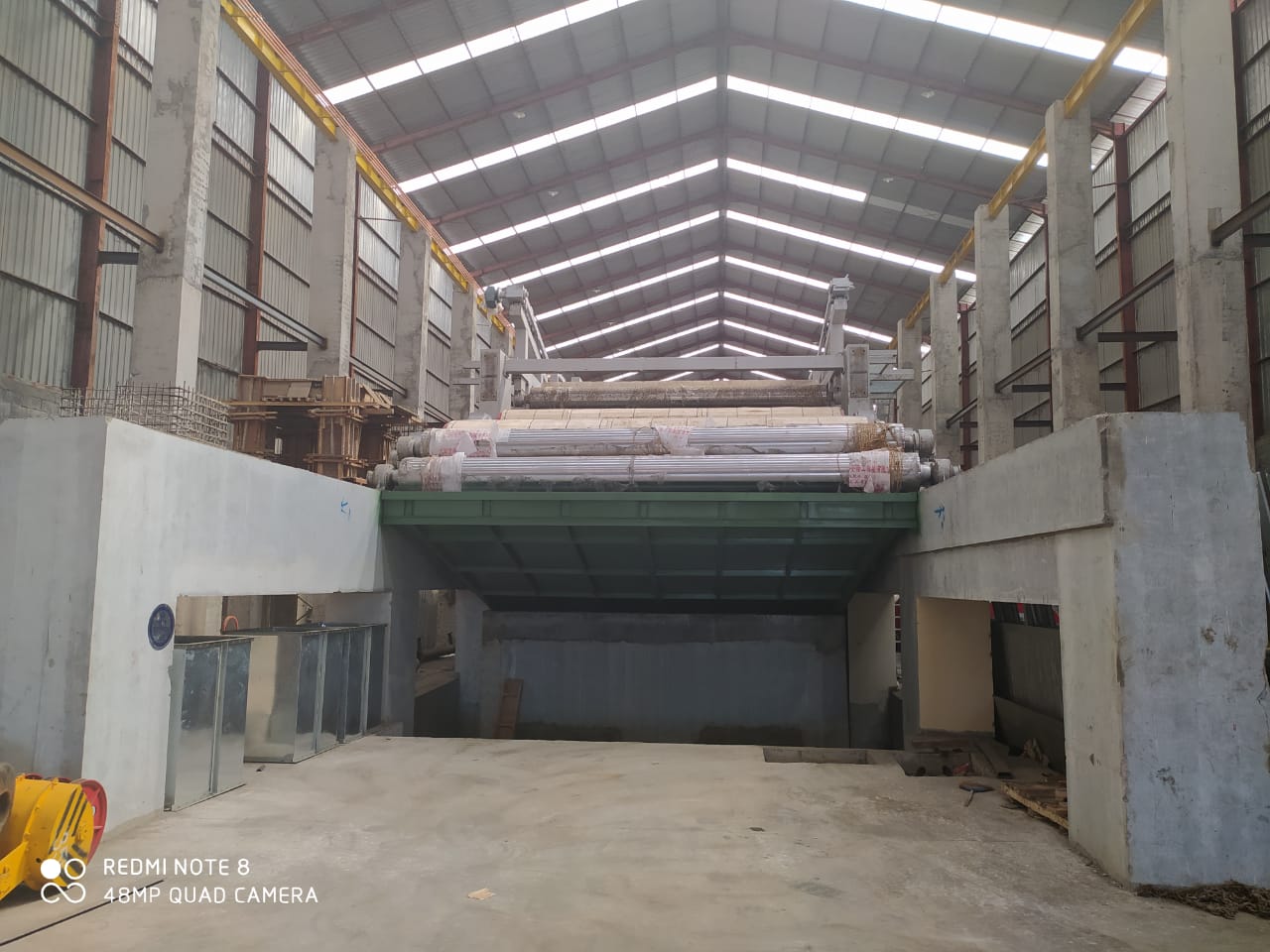 2021年3月，印尼5700/650箱板紙機開機出紙